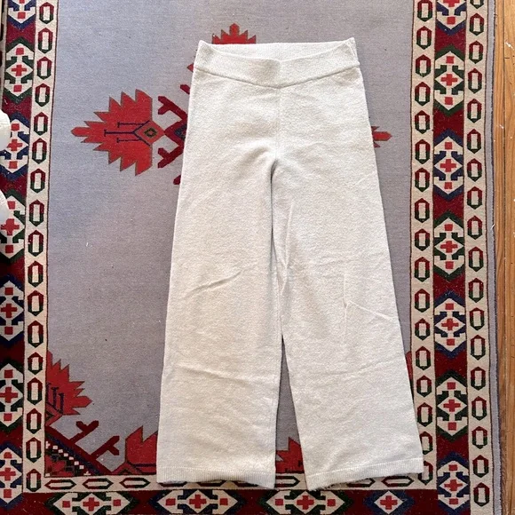 H&M Oatmeal Cloud Knit Wide Leg Lounge Pants - Picture 2 of 8